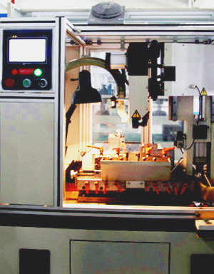 Commutator speed precision lathes